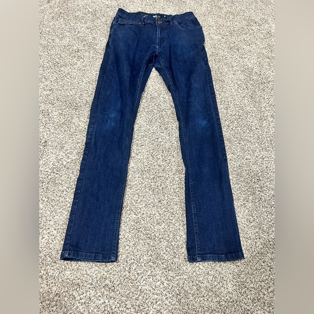 Men's Dark Blue Athletic Fit Bootcut Jeans
(Skinny)